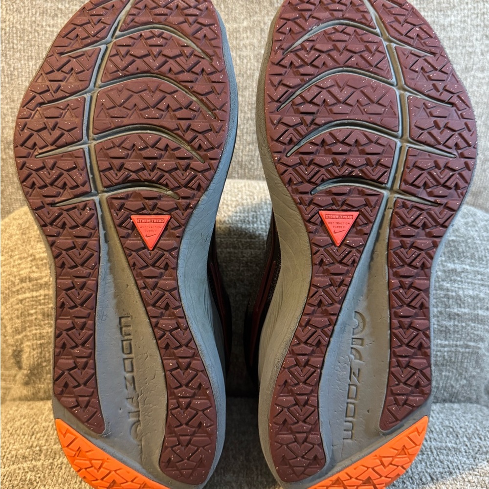 Nike Zoom Winflo 8 Shield Men’s Black/Orange Water Resistant Size 12 - Picture 7 of 13